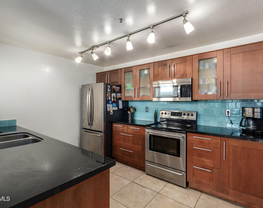 11260 N 92nd Street - Photo Thumbnail 6