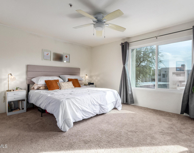 11260 N 92nd Street - Photo Thumbnail 10