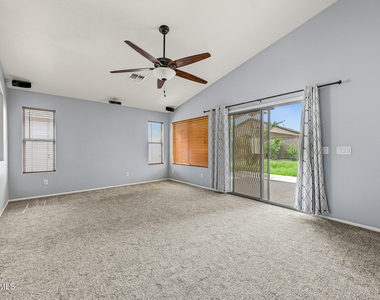 5426 N Rattler Way - Photo Thumbnail 7