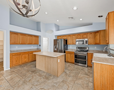 5426 N Rattler Way - Photo Thumbnail 13