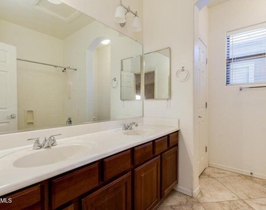 44000 W Mescal Street - Photo Thumbnail 15