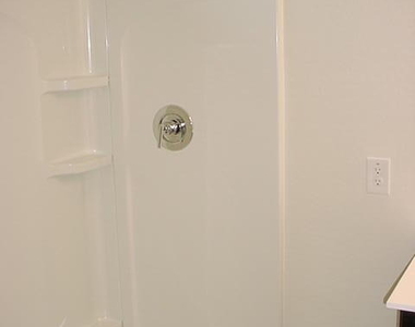 4667 W Nutmeg Avenue - Photo Thumbnail 13