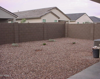 4667 W Nutmeg Avenue - Photo Thumbnail 30