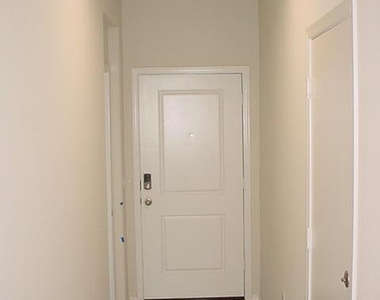 4667 W Nutmeg Avenue - Photo Thumbnail 2