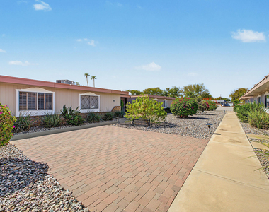 16871 N 103rd Avenue - Photo Thumbnail 26