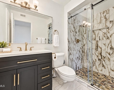 16871 N 103rd Avenue - Photo Thumbnail 5