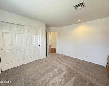 19715 N 94th Drive - Photo Thumbnail 17