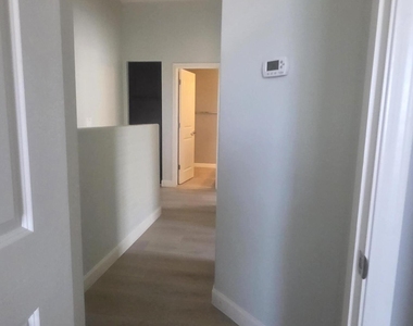 2150 W Alameda Road - Photo Thumbnail 12