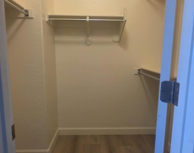 2150 W Alameda Road - Photo Thumbnail 13