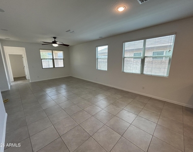 10319 W Hammond Lane - Photo Thumbnail 3