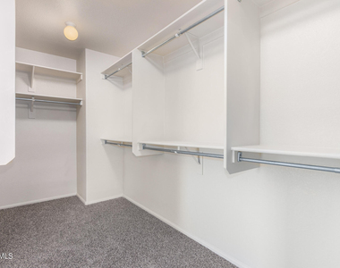 28048 N 25th Lane - Photo Thumbnail 11