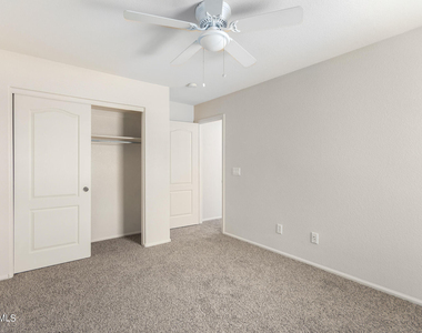 28048 N 25th Lane - Photo Thumbnail 17