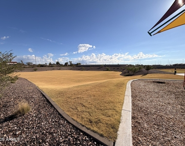 526 W Van Haren Street - Photo Thumbnail 40
