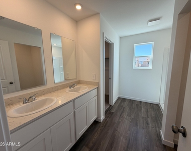 526 W Van Haren Street - Photo Thumbnail 23