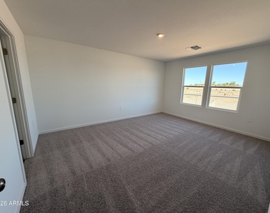 526 W Van Haren Street - Photo Thumbnail 21