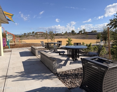 526 W Van Haren Street - Photo Thumbnail 37