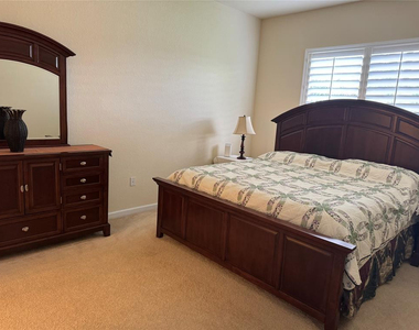 3500 Oaks Clubhouse Drive - Photo Thumbnail 9