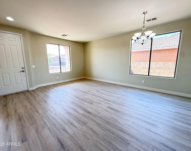12514 W Winslow Avenue - Photo Thumbnail 2