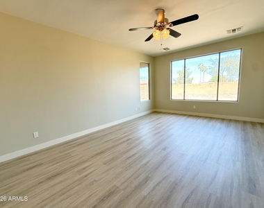 12514 W Winslow Avenue - Photo Thumbnail 17