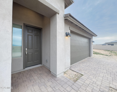 231 E Santa Cruz Drive - Photo Thumbnail 2