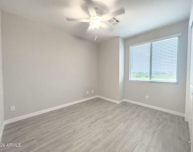 231 E Santa Cruz Drive - Photo Thumbnail 13