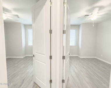 231 E Santa Cruz Drive - Photo Thumbnail 12