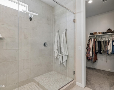 18422 N 65th Place - Photo Thumbnail 23