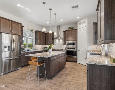 18422 N 65th Place - Photo Thumbnail 1
