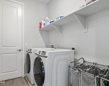 18422 N 65th Place - Photo Thumbnail 34