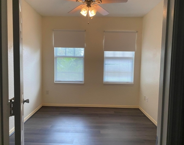 6920 W Sample Road W - Photo Thumbnail 16