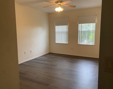 6920 W Sample Road W - Photo Thumbnail 21