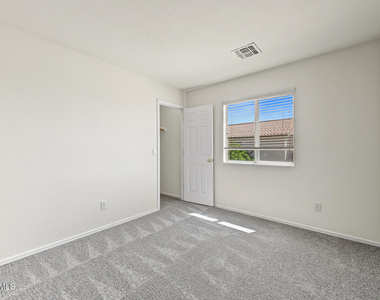 797 E Desert Holly Circle - Photo Thumbnail 18
