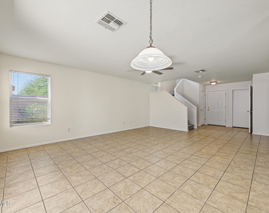 797 E Desert Holly Circle - Photo Thumbnail 7