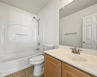 797 E Desert Holly Circle - Photo Thumbnail 20