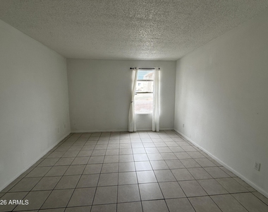 8823 N 8th Street - Photo Thumbnail 12