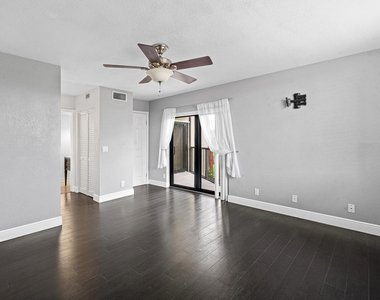 3754 Victoria Drive - Photo Thumbnail 18