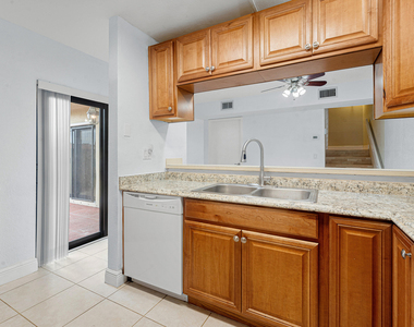 3754 Victoria Drive - Photo Thumbnail 15