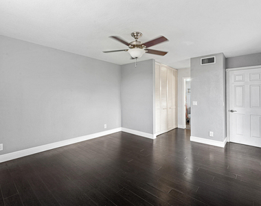 3754 Victoria Drive - Photo Thumbnail 17