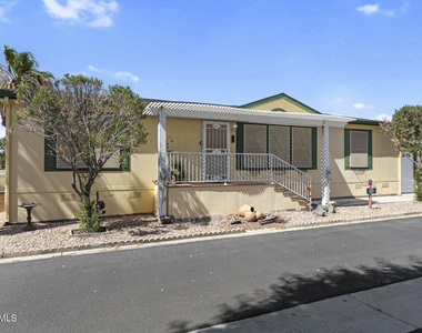 17200 W Bell Road - Photo Thumbnail 2