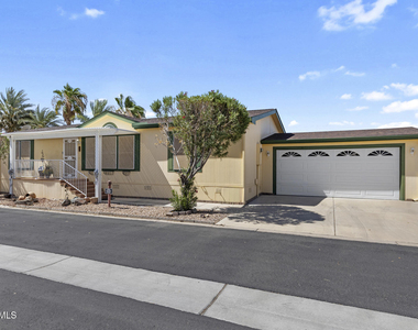 17200 W Bell Road - Photo Thumbnail 1