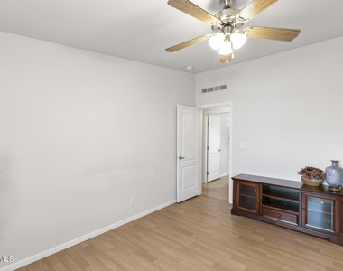 17200 W Bell Road - Photo Thumbnail 22