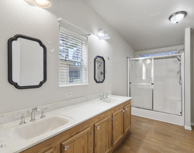 17200 W Bell Road - Photo Thumbnail 35