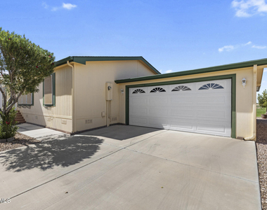 17200 W Bell Road - Photo Thumbnail 3