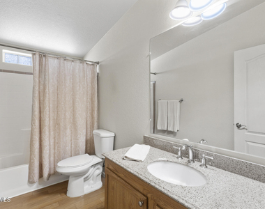 17200 W Bell Road - Photo Thumbnail 24