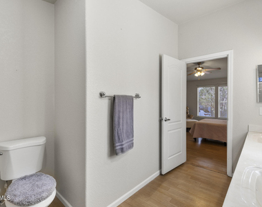 17200 W Bell Road - Photo Thumbnail 37