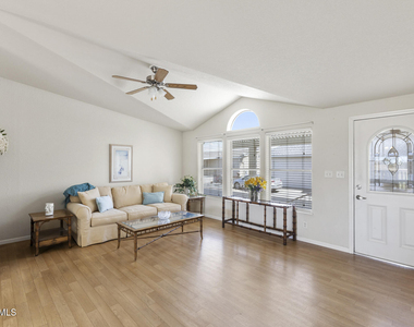 17200 W Bell Road - Photo Thumbnail 6