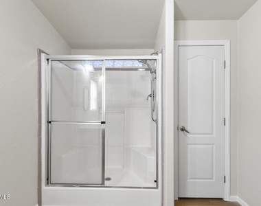 17200 W Bell Road - Photo Thumbnail 38
