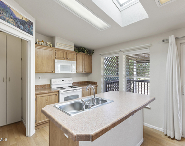 17200 W Bell Road - Photo Thumbnail 20