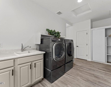 4629 Cactus Wren Road - Photo Thumbnail 17
