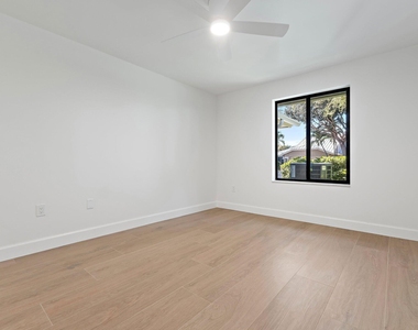 139 Sand Pine Drive - Photo Thumbnail 35